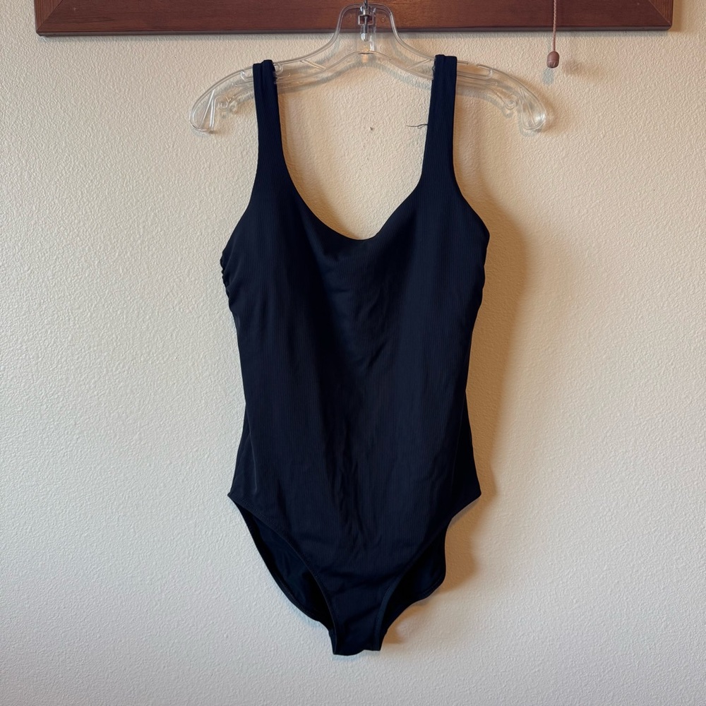 Athleta Medium Tall Black One Piece Swimsuit - Ribbed